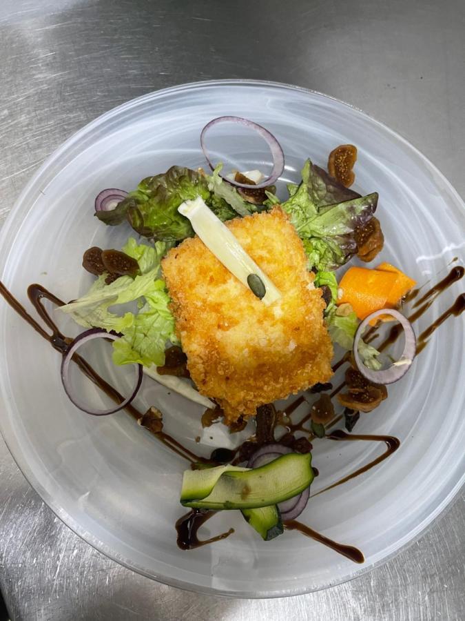 Logis Hotel Restaurant Cazes Arazat Laissac 외부 사진
