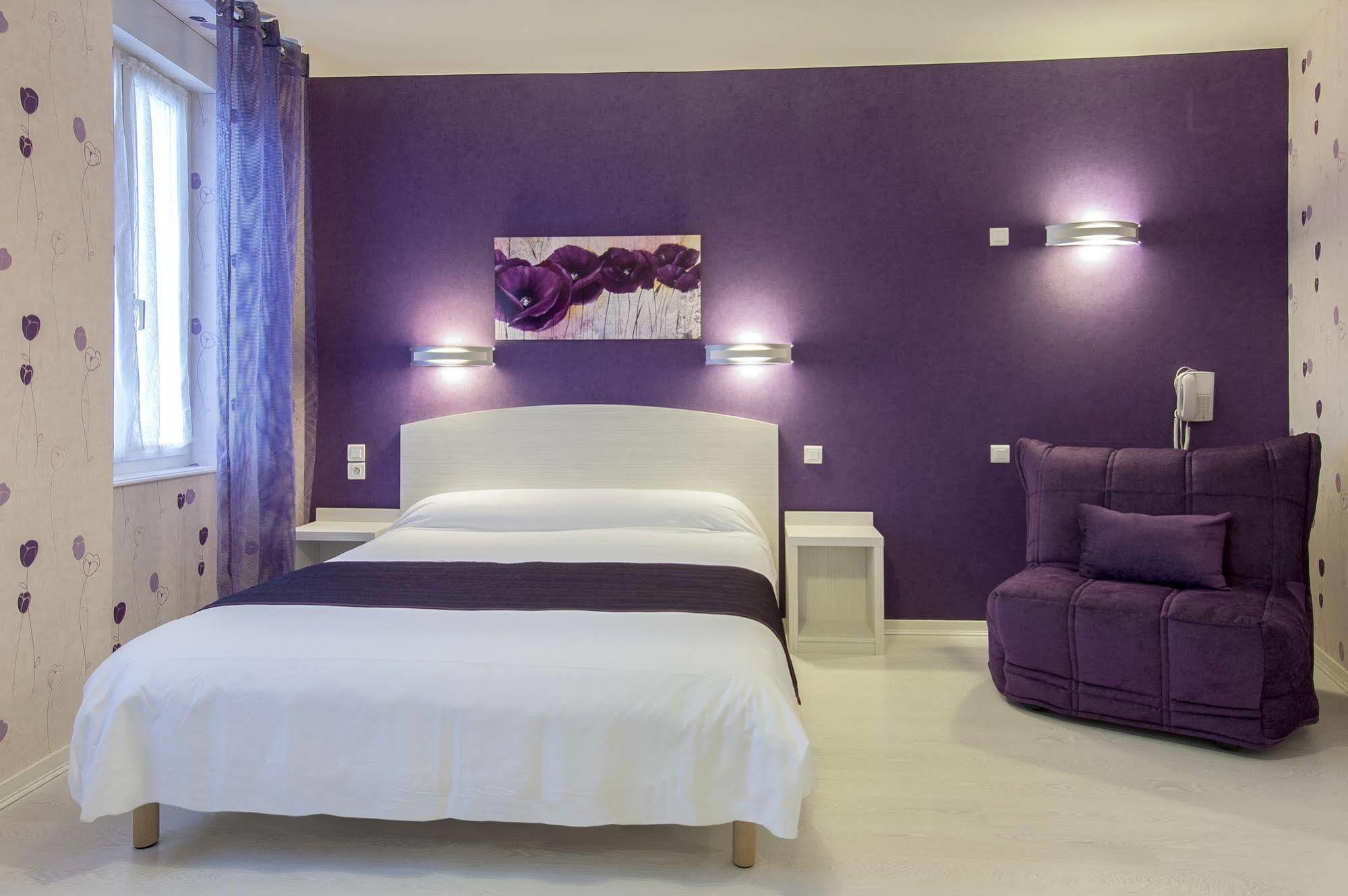 Logis Hotel Restaurant Cazes Arazat Laissac 외부 사진